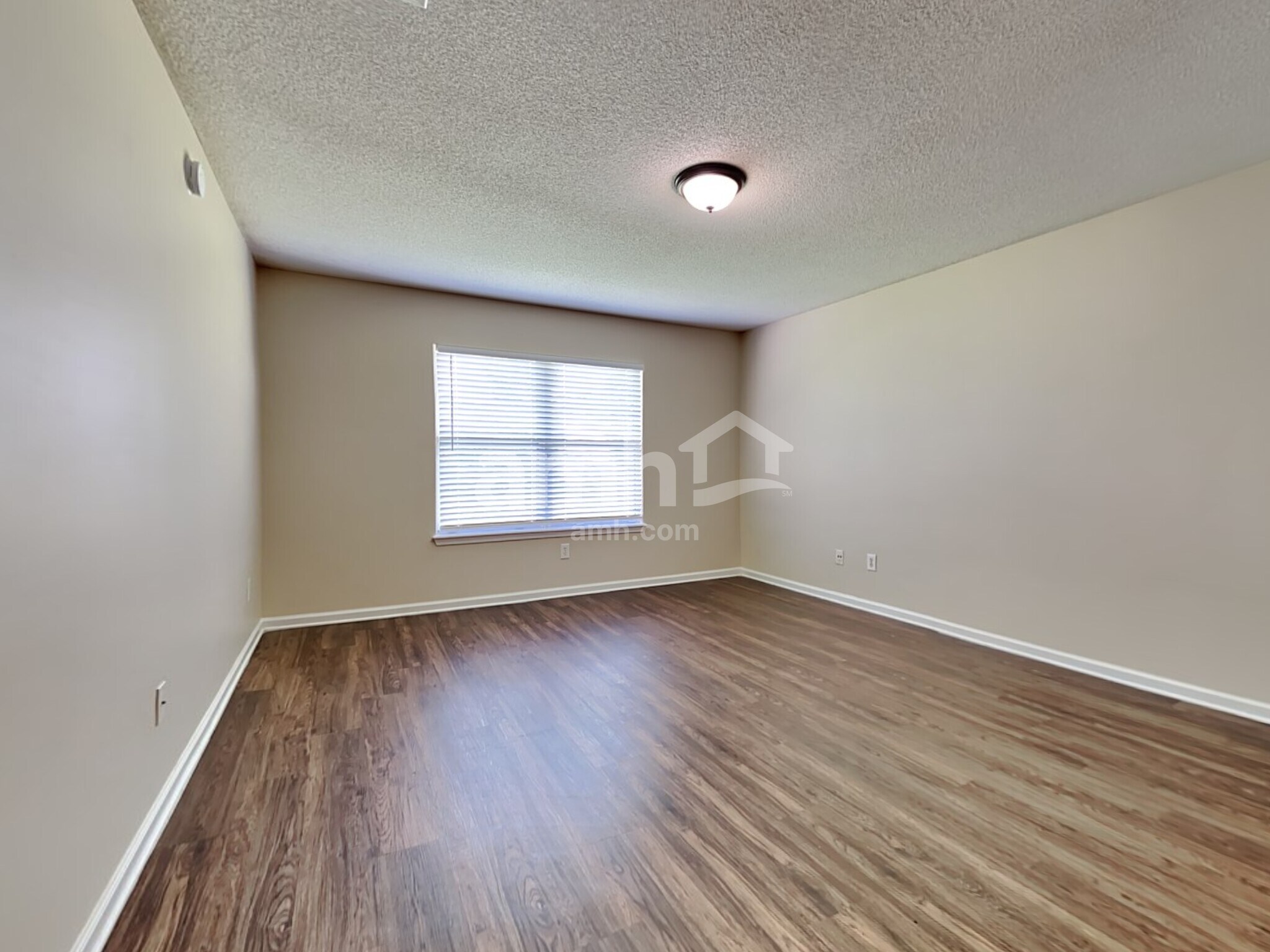 Building Photo - 11418 Deep Springs Dr S