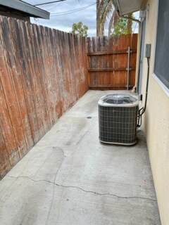 Building Photo - 1344 Cuyamaca St