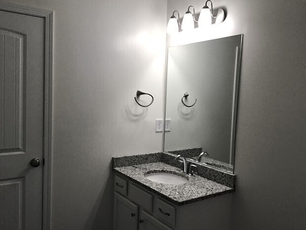 Building Photo - 1462 Weatherbrook Cir