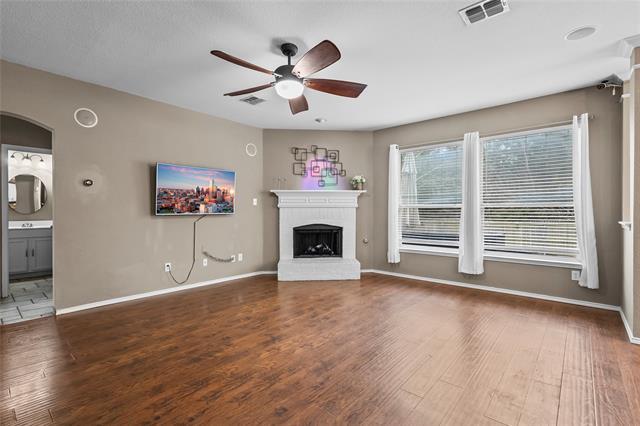 Building Photo - 420 Magnolia Dr