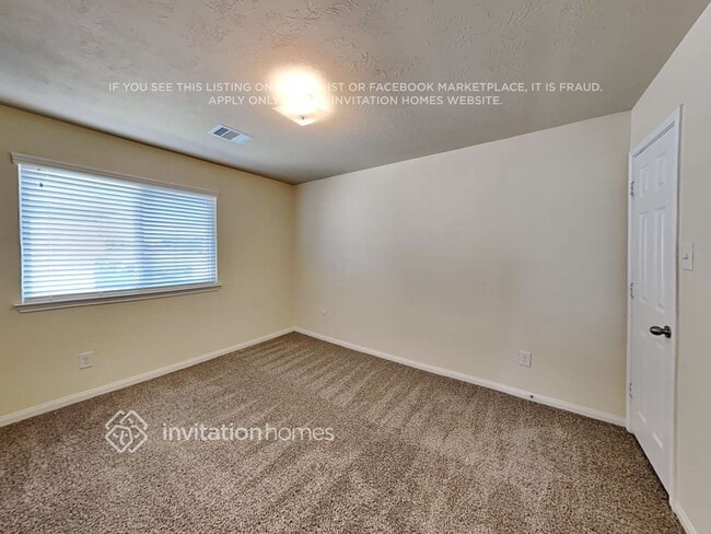 Building Photo - 5902 Deep S Dr