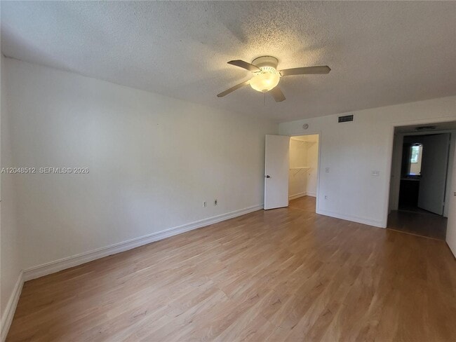 Building Photo - 8225 Lake Dr