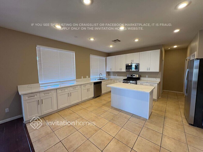 Building Photo - 9843 Gray Sea Eagle Ave
