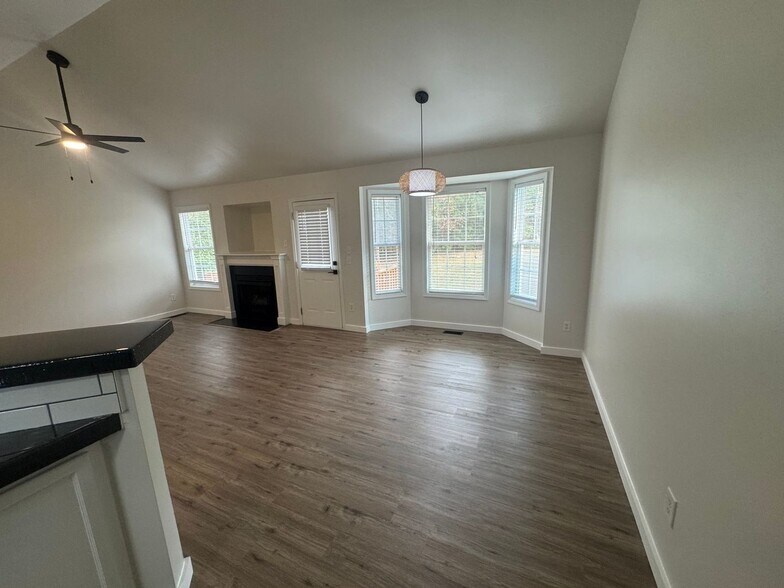 Building Photo - 4308 Shadowmoss Ct