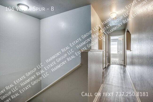 Building Photo - 106 Verna Spur