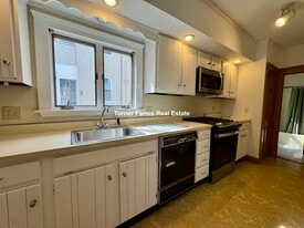 Building Photo - 80 Curtis St