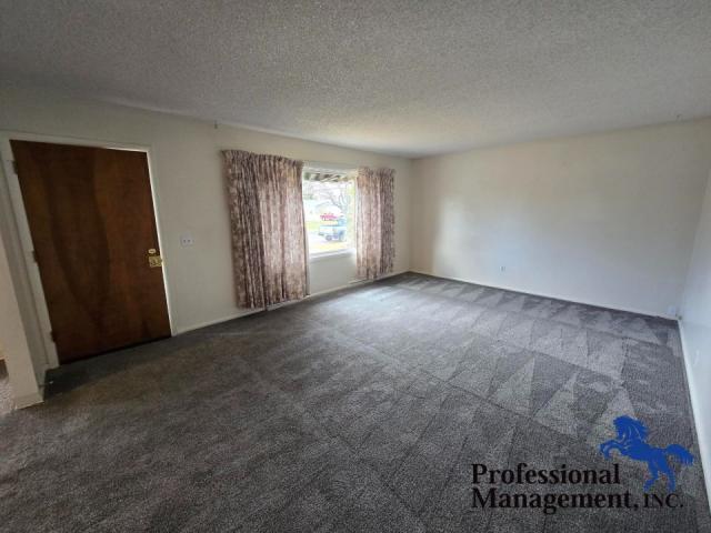 Building Photo - 4 bedroom in Billings MT 59102