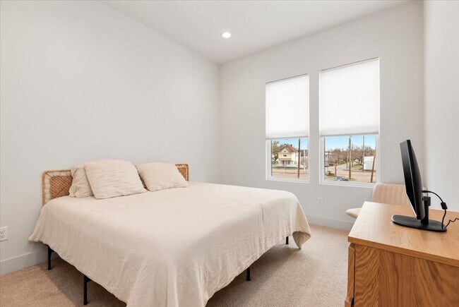 Building Photo - 5203 Texas St