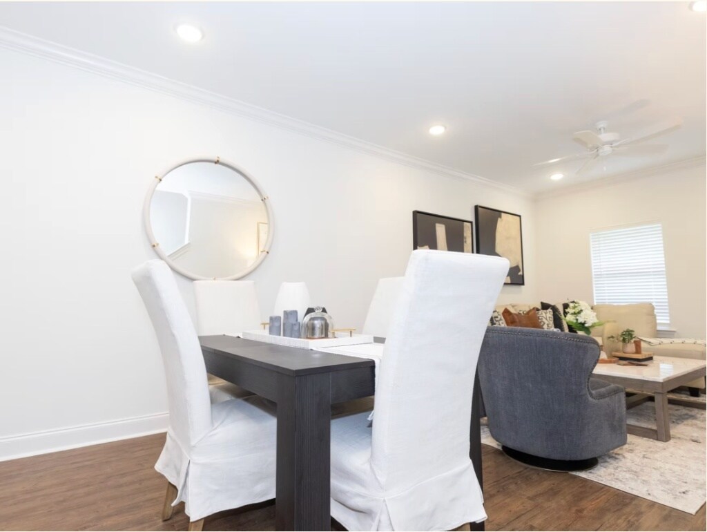 Building Photo - 703 Southview Dr