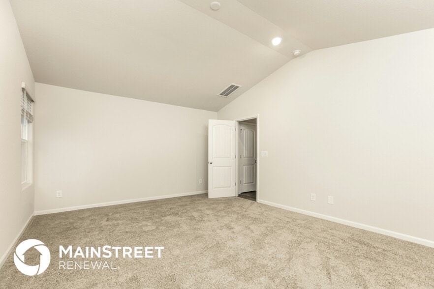 Building Photo - 10 Bounding Ln