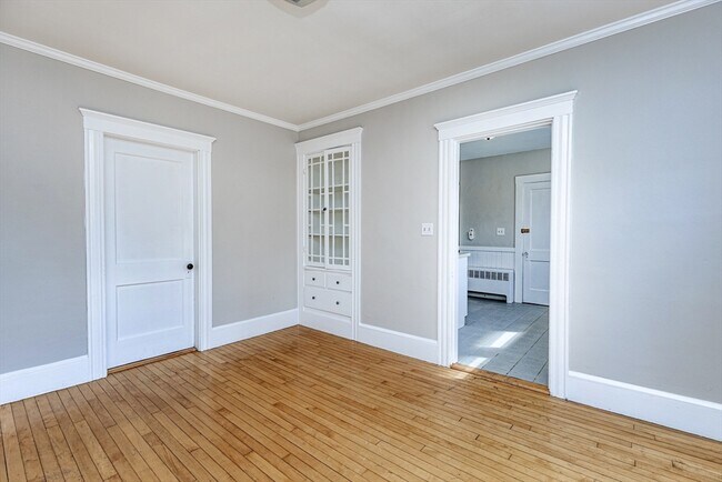 Building Photo - 1-3 Cassimere St