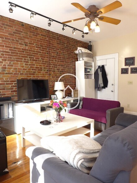 Building Photo - 49 Delle Ave