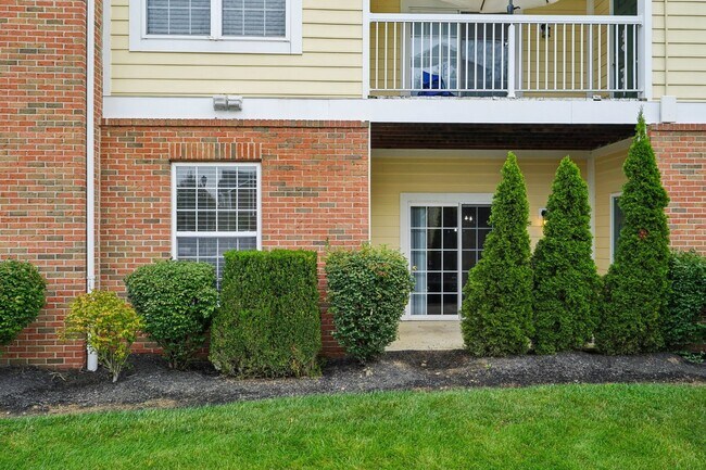 Building Photo - 3842 Carberry Dr