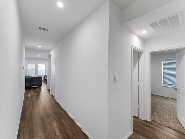 Building Photo - 40519 Crisp Beech St