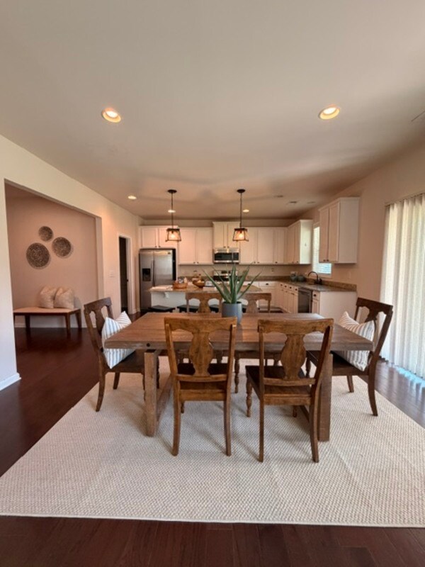 Building Photo - 213 Golden Fluke Dr