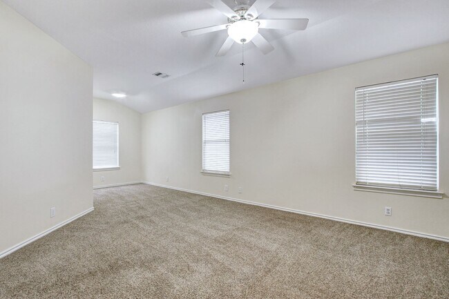 Building Photo - ***APPLICATION CURRENTLY UNDER REVIEW***MO...