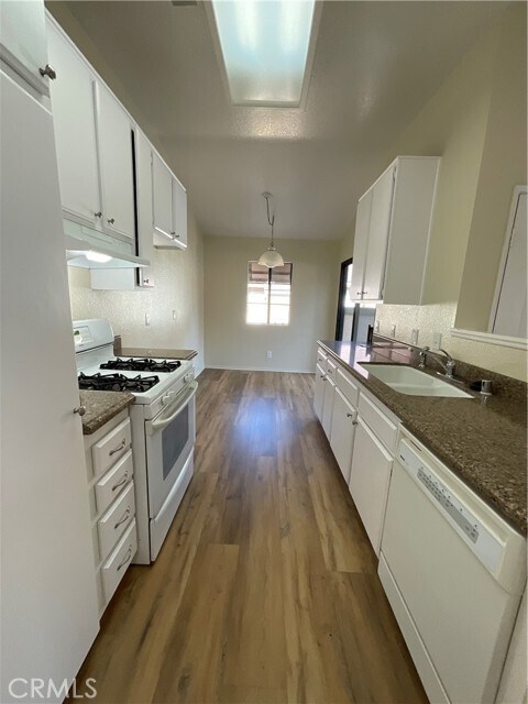 Building Photo - 3582 W Stonepine Ln