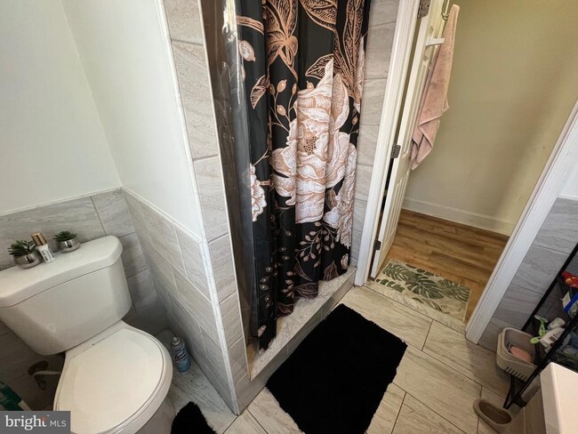 Building Photo - 1709 W Montgomery Ave