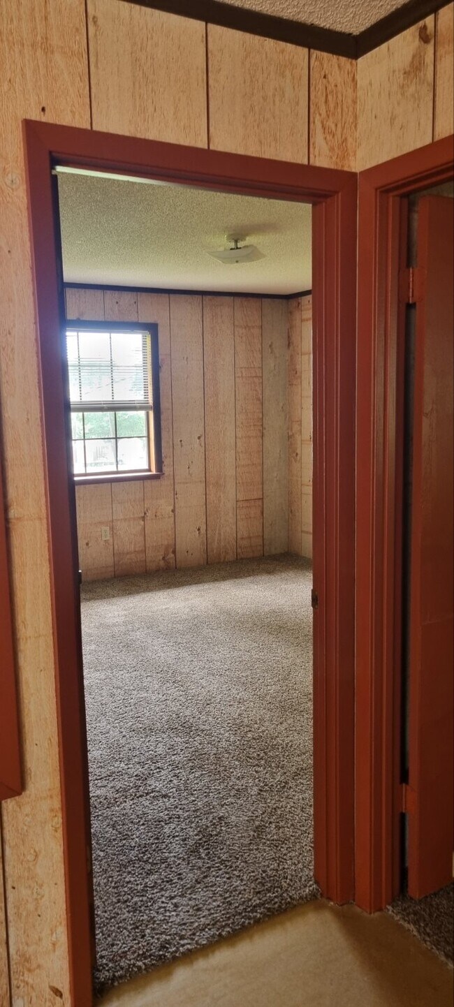 Building Photo - Oak Ridge Apartment