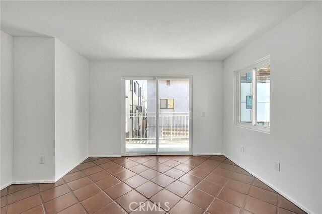 Building Photo - 310 Bayview Dr