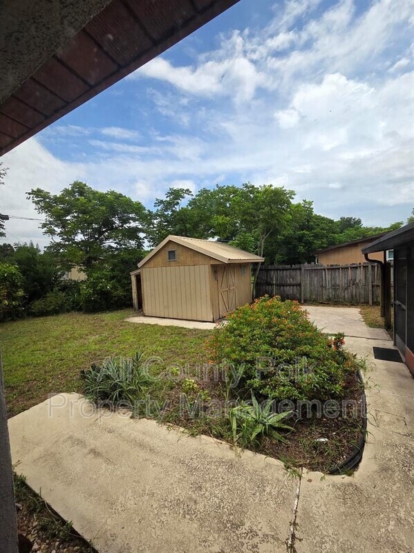 Building Photo - 2802 Geoffrey Dr