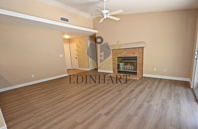 Building Photo - 6353 N Brix Ave