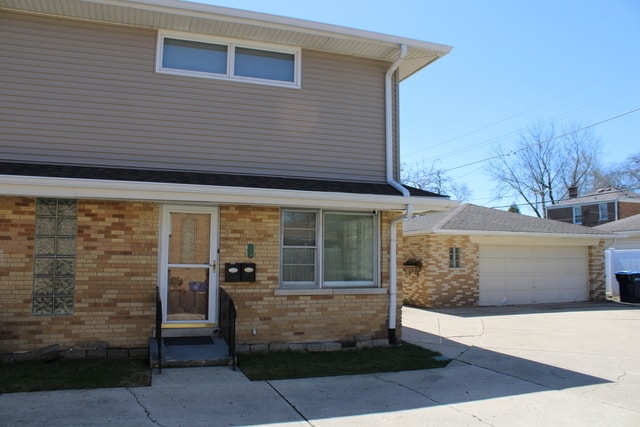 Building Photo - 724 Barnsdale Rd