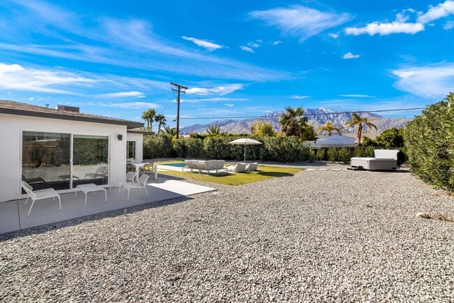 Building Photo - El Retiro - Pool, Jacuzzi, and Private Yard