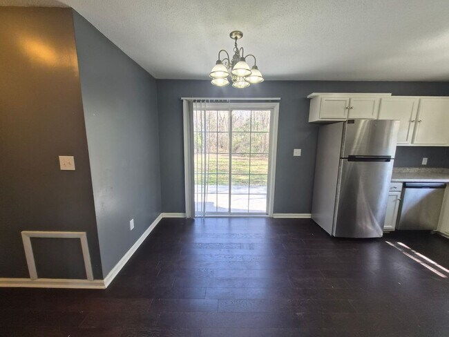 Building Photo - 305 Rack Ln