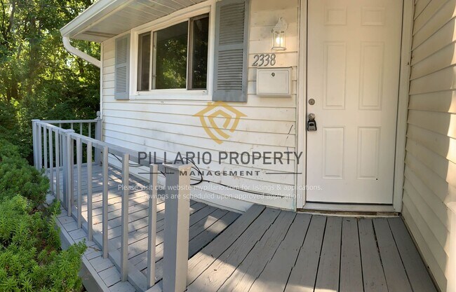 Building Photo - Newly Updated, 4 Bedroom  2 Bathroom Home ...