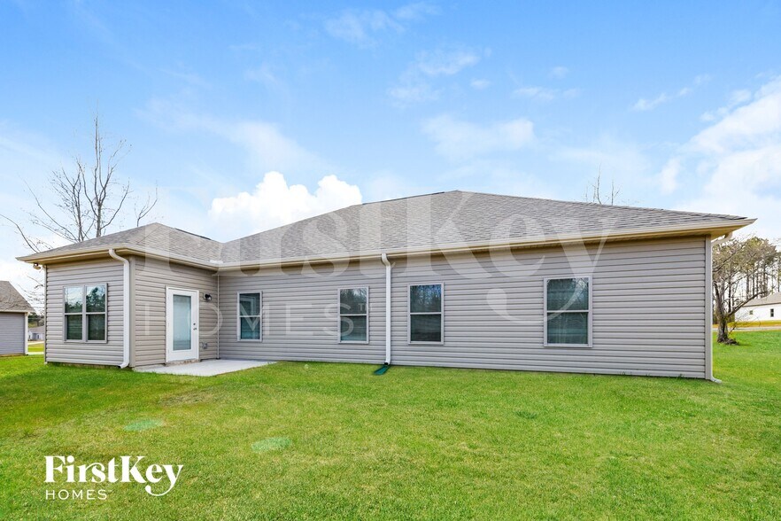 Building Photo - 254 Lakewood Ln