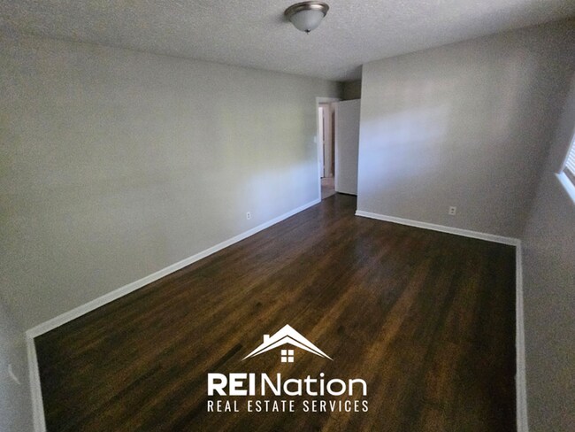 Building Photo - 5711 Scottsdale Ave