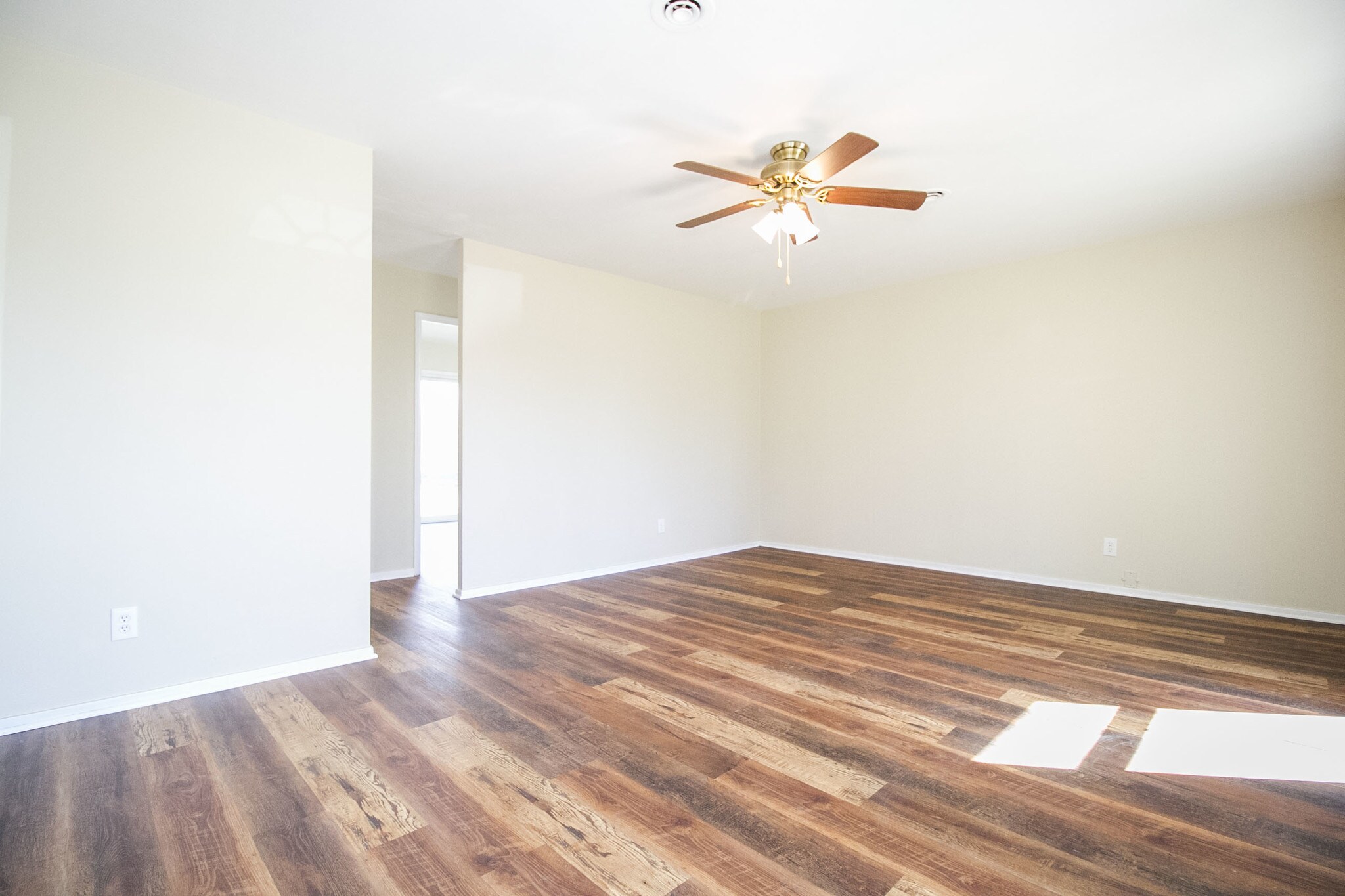 Building Photo - 5262 Spicer Rd