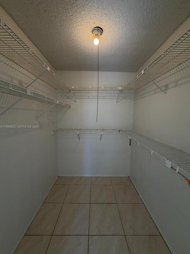 Building Photo - 16950 W Dixie Hwy