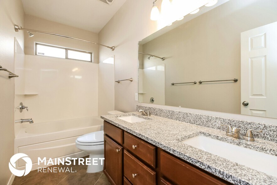 Building Photo - 42725 W Martie Lynn Rd