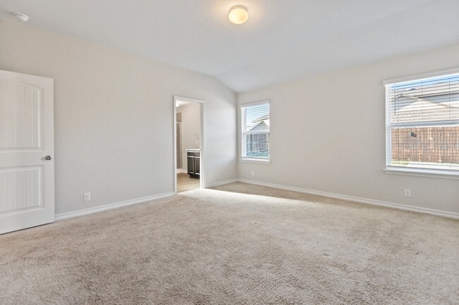 Building Photo - 13349 Bearded Flt