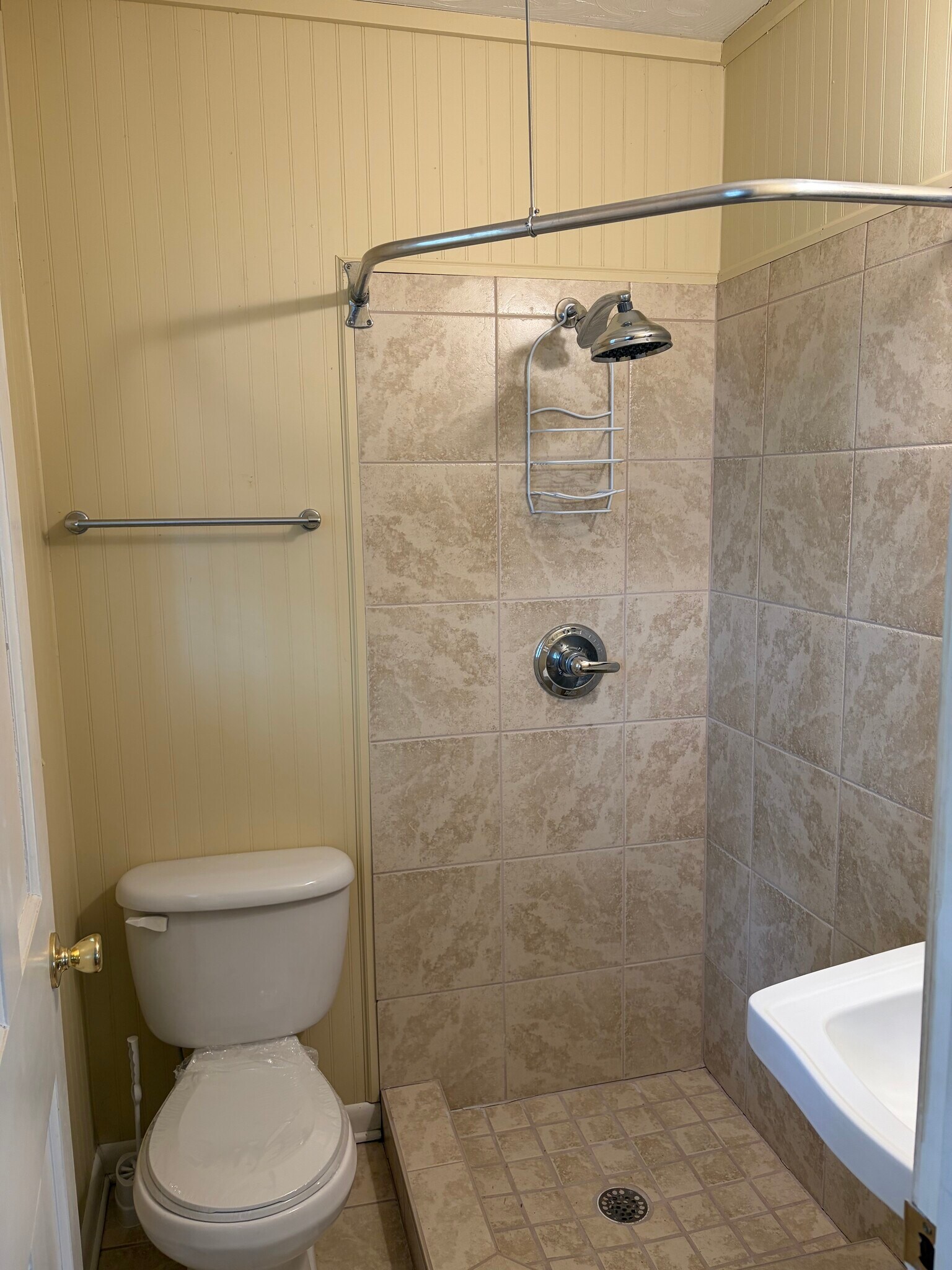 Building Photo - 16348 Woodcliffe Dr