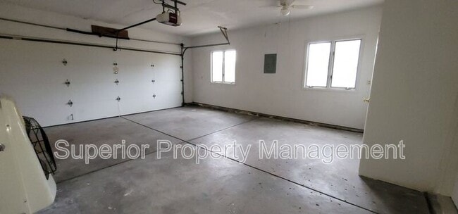 Building Photo - 7014 Ridge Rd