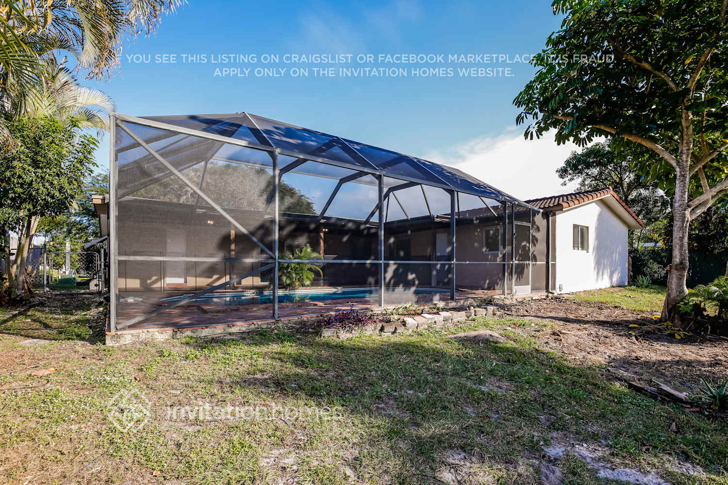 Building Photo - 291 NW 42nd Ave