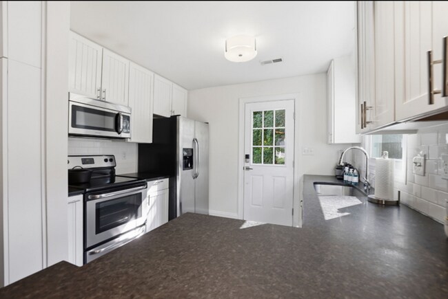 Building Photo - COMING SOON! Fully Furnished 2-Bedroom Home Near Charlotte’s Top Attractions
