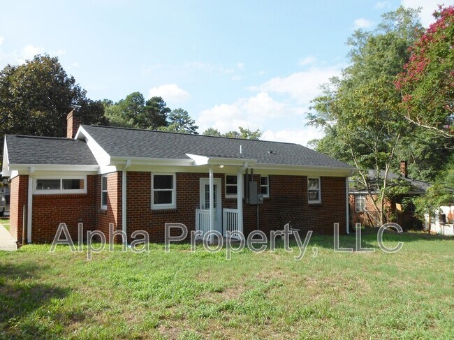 Building Photo - 22 Ridgeway Dr