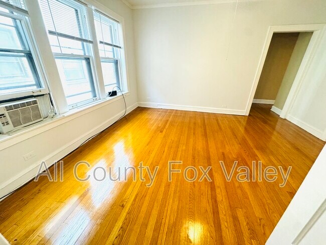 Building Photo - 356 Ridge Ave