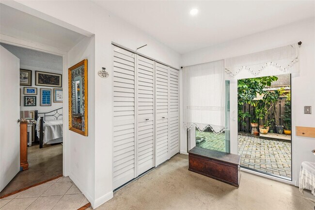 Building Photo - 2136 SW 81st Way