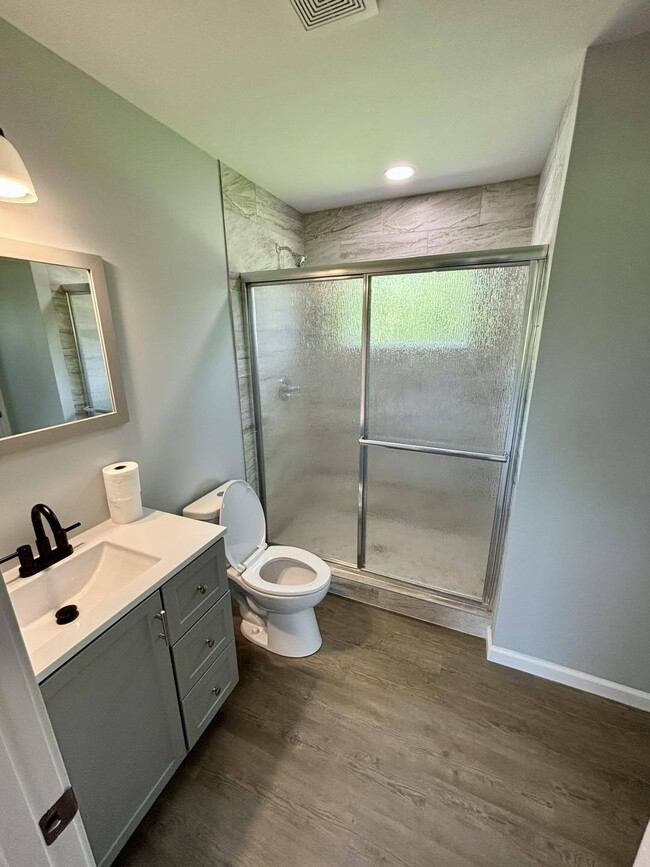 Building Photo - Available now FOR RENT in Dothan, AL!!