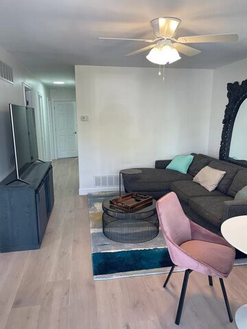 Building Photo - 2403 Central Ave