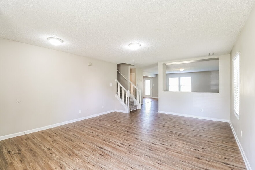 Building Photo - 4490 St Catherines Ct