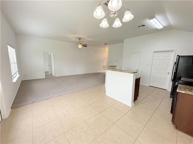 Building Photo - 531 Parkfield Ln