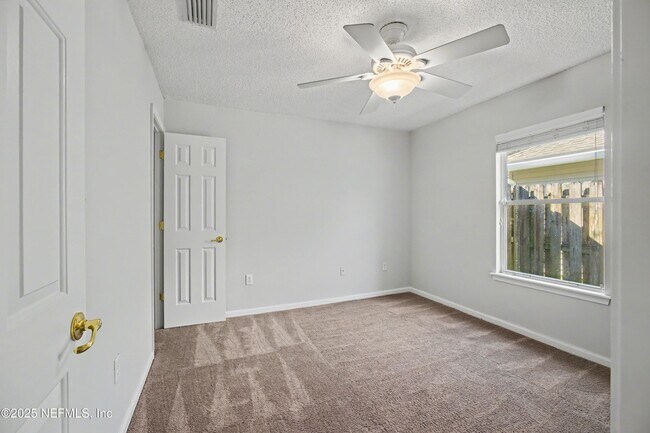 Building Photo - 1290 Ardmore St