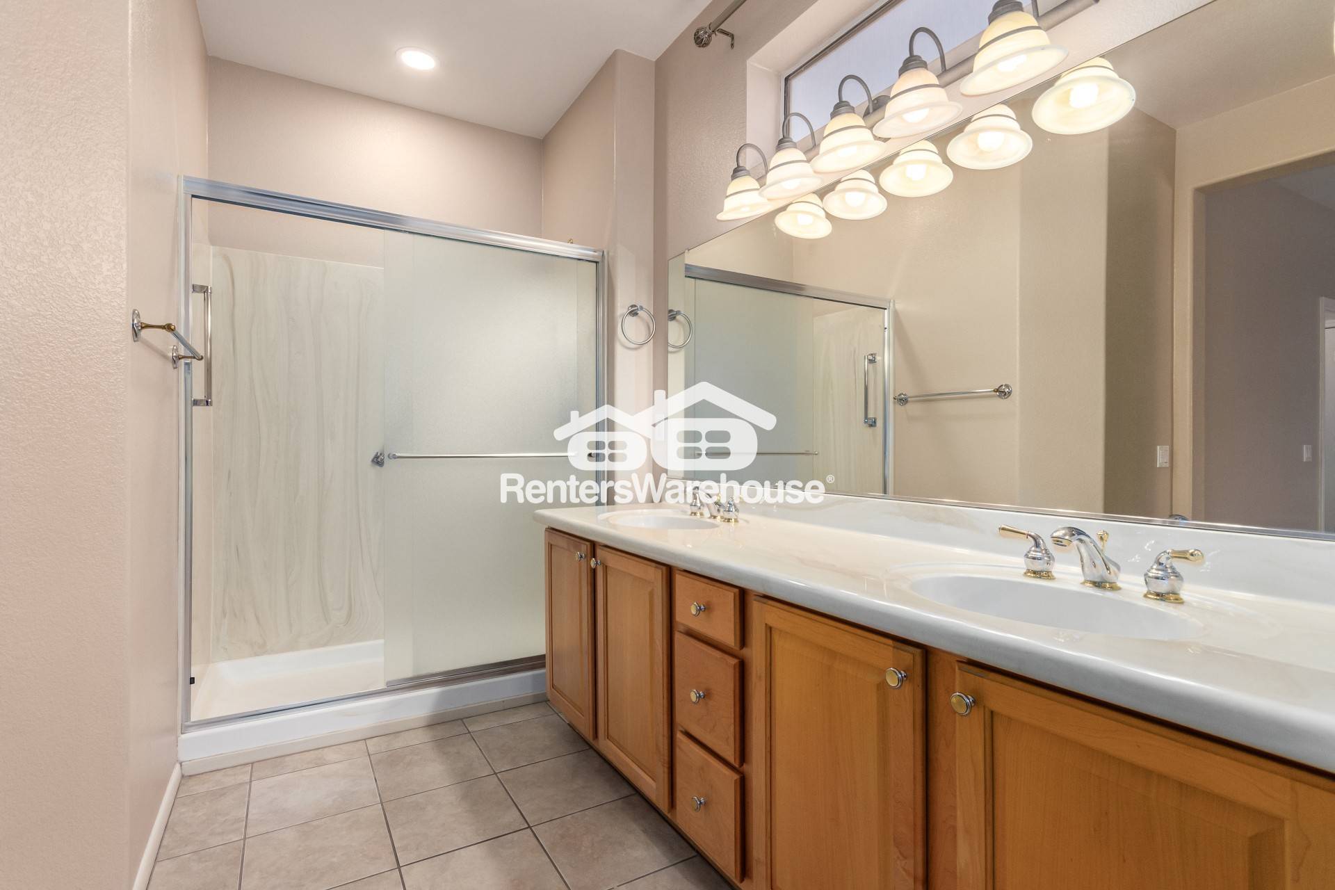 Building Photo - 15813 W Bridgewater Way