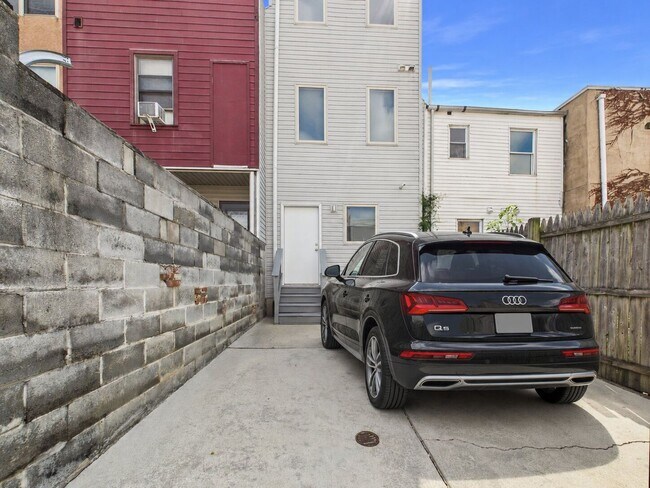 Building Photo - 2605 Ellsworth St